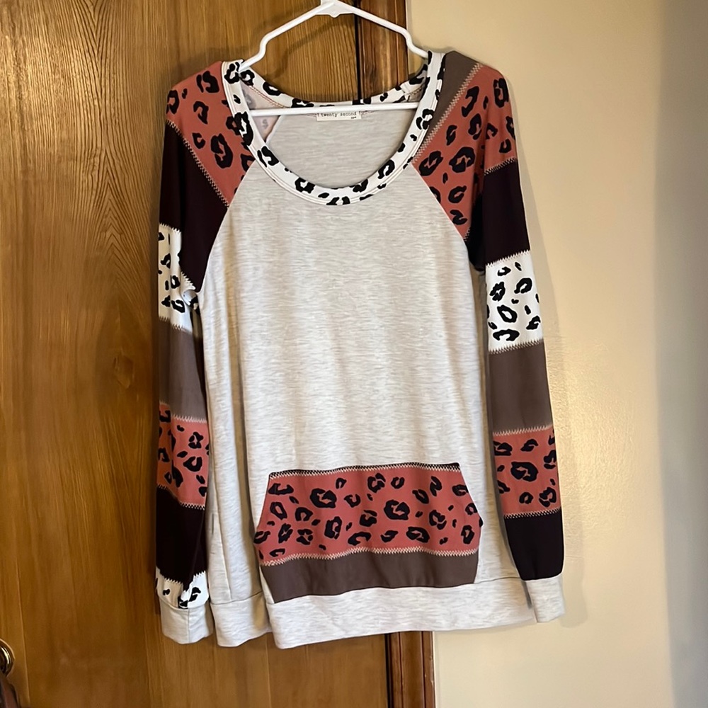 Twenty Second long sleeve tunic top